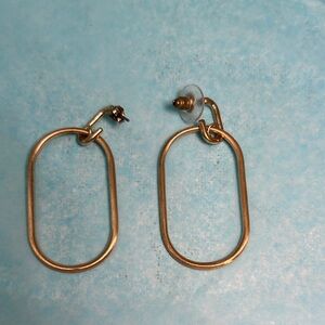 Elegant Gold Hoop Earrings